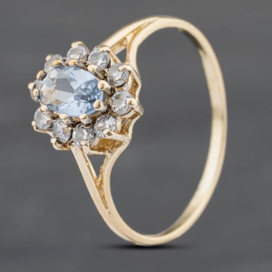 Second Hand 9ct Yellow Gold Synthetic Blue Spinel & Cubic Zirconia Oval Cluster Ring 41671515