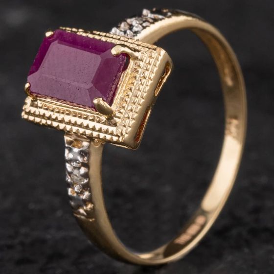 Second Hand 9ct Yellow Gold Illusion Set Diamond Half Eternity Inscripted Ring 4167327