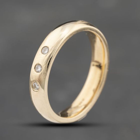 Second Hand 9ct Yellow Gold 0.06ct Brilliant Cut Diamond Plain 3.9mm Wedding Ring 41871437