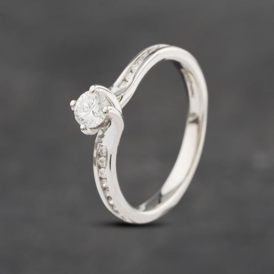 Second Hand Platinum 0.27ct Brilliant Cut Diamond Shoulder Set Solitaire Ring 43121064