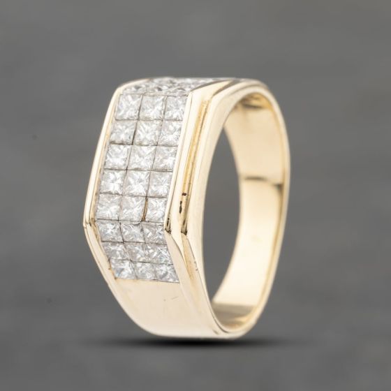 Second Hand 14ct Yellow Gold 2.00ct Princess Cut Diamond Three Row Signet Ring 43121236