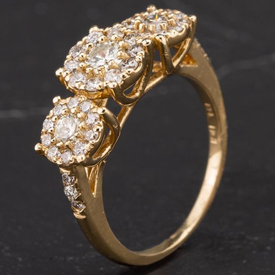 Second Hand 14ct Yellow Gold Triple Brilliant Cut Diamond Cluster Ring 4312430