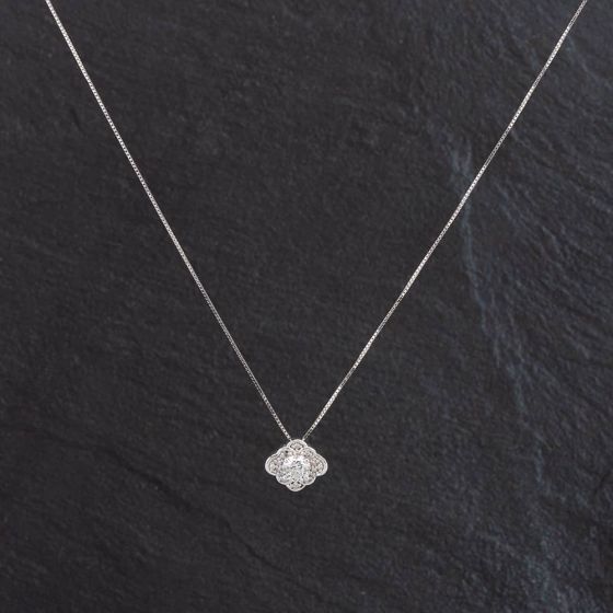 Second Hand 9ct White Gold Diamond Cluster Pendant 4314004