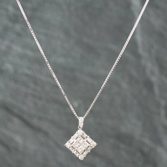 Second Hand 18ct White Gold 0.70ct Diamond Square Cluster Pendant & 16-18 Inch Box Chain 43141059