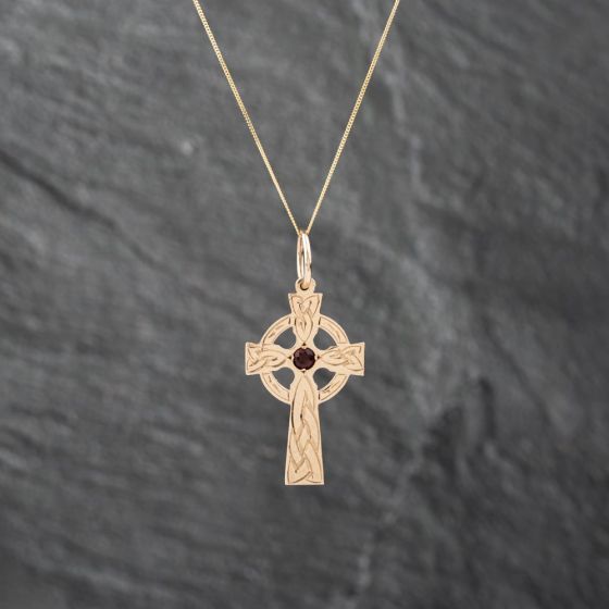Second Hand 9ct Yellow Gold Garnet Set Celtic Cross Pendant & 18 Inch Curb Chain 43141268