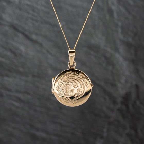 Second Hand 9ct Yellow Gold Round Engraved Locket Pendant & 18 Inch Curb Chain 43141300