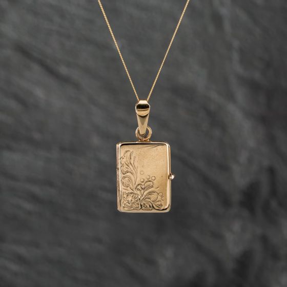 Second Hand 9ct Yellow Gold Oblong Half Engraved Locket Pendant & 18 Inch Curb Chain 43141306