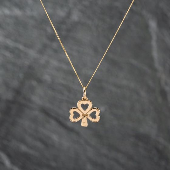 Second Hand 9ct Yellow Gold Clover Pendant & 18 Inch Curb Chain 43141311