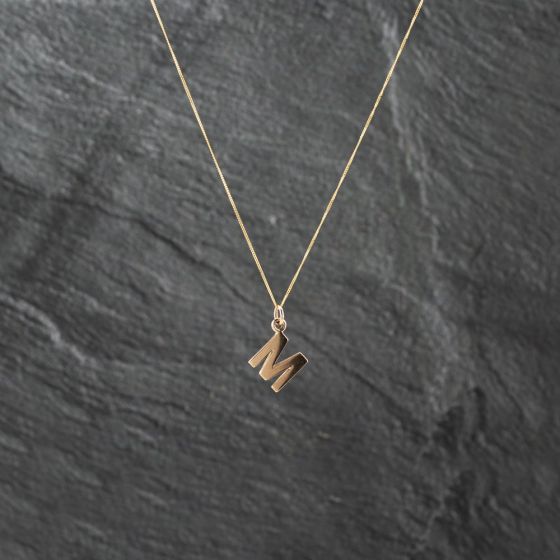 Second Hand 9ct Yellow Gold Initial M Pendant & 18 Inch Curb Chain 43141317