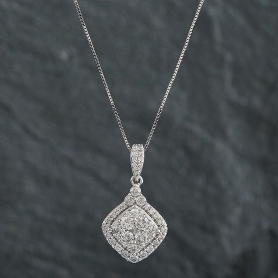 Second Hand 9ct White Gold 1.00ct Brilliant Cut Diamond Pendant & 18 Inch Box Chain 4314156