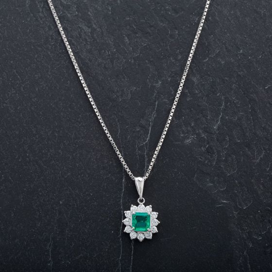 Second Hand Platinum 16" Emerald Pendant 4314506