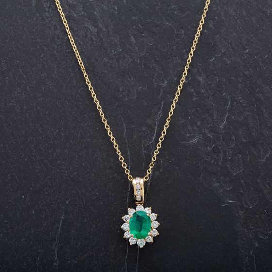 Second Hand 9ct Yellow Gold 1.30ct Emerald & 0.70ct Diamond Cluster Pendant & 16 Inch Chain 4314523