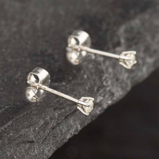 Second Hand White Gold 0.10ct Brilliant Cut Diamond Single Stone Stud Earrings 43171119
