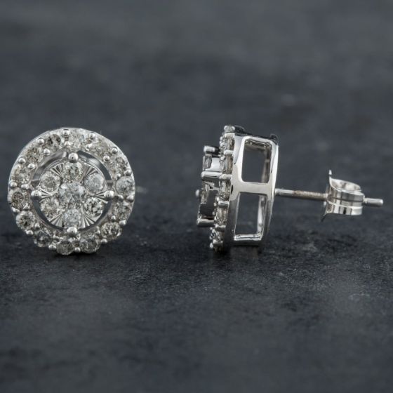 Second Hand 9ct White Gold 1.00ct Brilliant Cut Diamond Round Cluster Stud Earrings 4317123