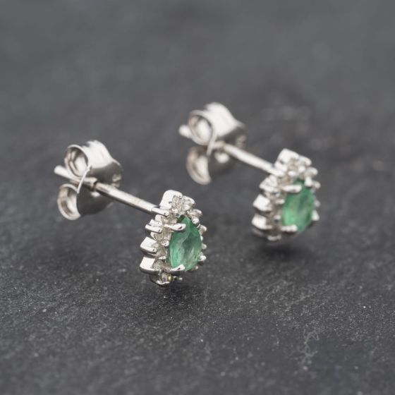 Second Hand 9ct White Gold 0.26ct Emerald & Diamond Teardrop Cluster 7.2mm Stud Earrings 43171285