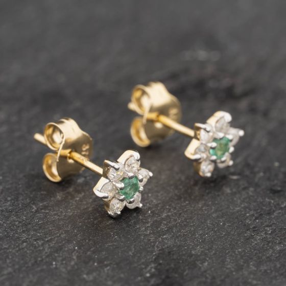 Second Hand 9ct Yellow Gold 0.06ct Emerald & 0.24ct Diamond Flower Cluster Stud Earrings 43171298