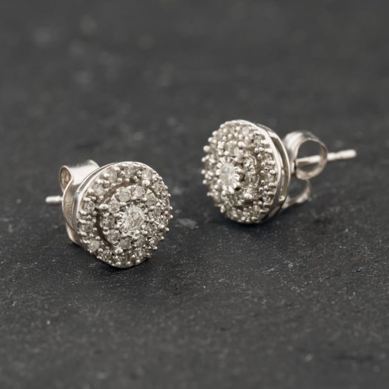 Second Hand 14ct White Gold 0.25ct Brilliant Cut Diamond Round Cluster 8mm Stud Earrings 43171481