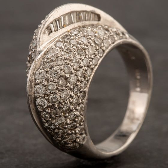 Second Hand 18ct White Gold Brilliant Cut Twin Diamonds Fancy Ring 4332348