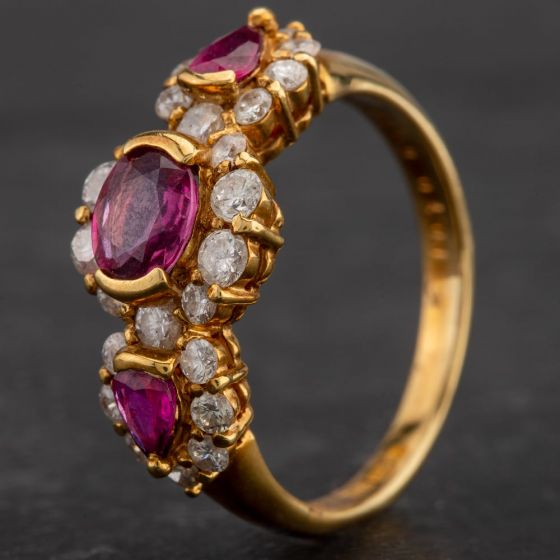 Second Hand 18ct Yellow Gold 0.92ct Ruby & Multi-Cut 0.70ct Diamond Cluster Ring 4335136