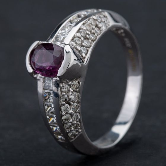 Second Hand 14ct White Gold 1.40ct Ruby & 1.00ct Brilliant Diamond Dress Ring 4335157