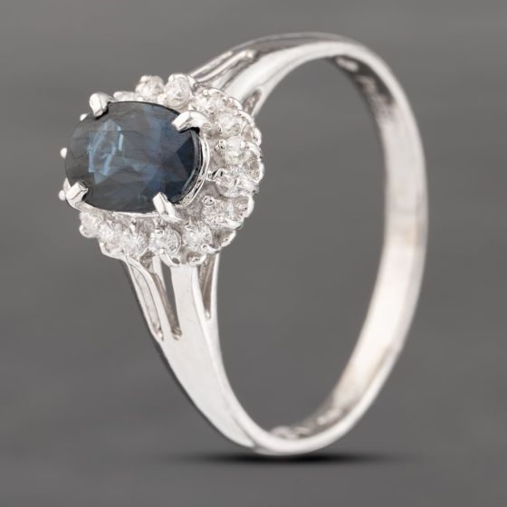 Second Hand Platinum 1.16ct Sapphire & 0.18ct Brilliant Cut Diamond Oval Cluster Ring 43361150