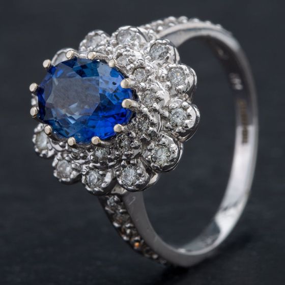 Second Hand 14ct White Gold Oval 2.36ct Sapphire & 0.70ct Diamond Cluster Ring 4336144