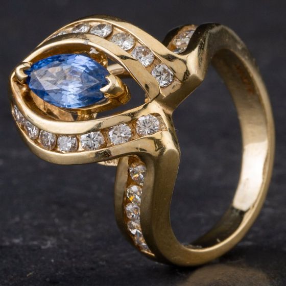 Second Hand 14ct Yellow Gold 0.95ct Sapphire & 0.75ct Brilliant Cut Diamonds Cluster Ring 4336211