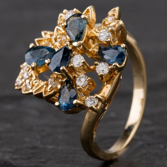 Second Hand 9ct Yellow Gold Diamond and Sapphire Cluster Ring 4336231