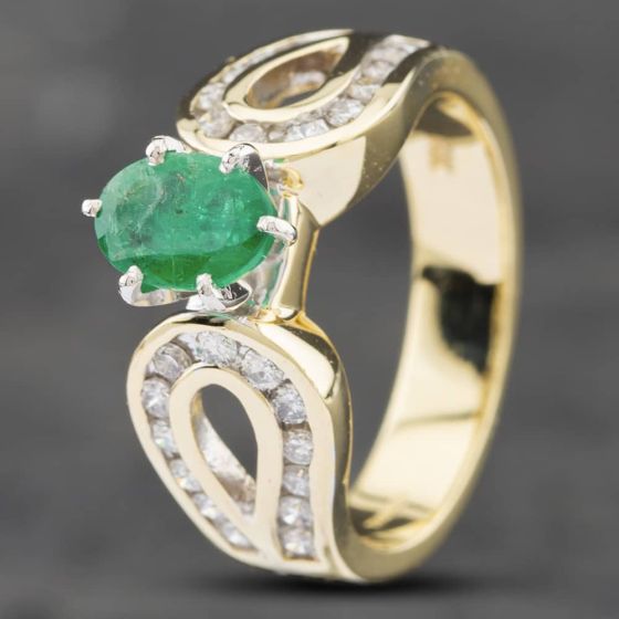 Second Hand 14ct Yellow Gold 0.80ct Oval Cut Emerald & 0.50ct Brilliant Cut Diamond Dress Ring 43371043