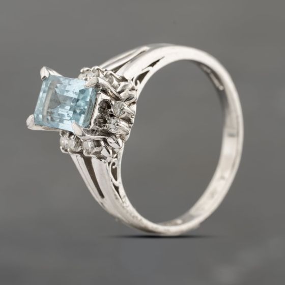 Second Hand Platinum 0.96ct Aquamarine & 0.13ct Diamond Rectangular Cluster Ring 43401021