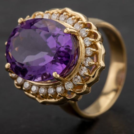 Second Hand 14ct Yellow Gold Large Oval 11.70ct Amethyst & 0.60ct Diamond Cluster Ring 4342004