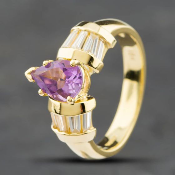 Second Hand 18ct Yellow Gold Pear Shaped Amethyst & Baguette Cut Diamond Dress Ring 43421003