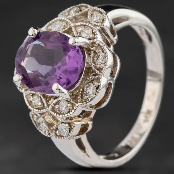 Second Hand 14ct White Gold 2.20ct Amethyst & 0.25ct Brilliant Cut Diamond Oval Cluster Ring 4342213