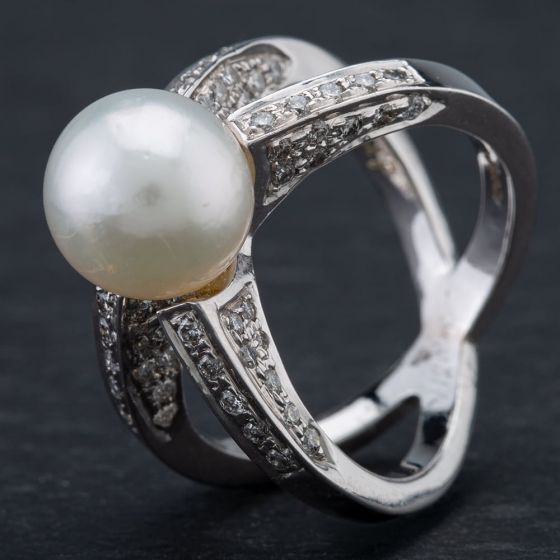 Second Hand 18ct White Gold Diamond Cultured Pearl Cocktail Ring 4344002