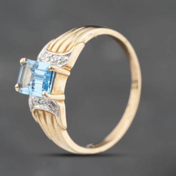 Second Hand 9ct Yellow Gold 1.00ct Blue Topaz & 0.03ct Diamond Dress Ring 43451022