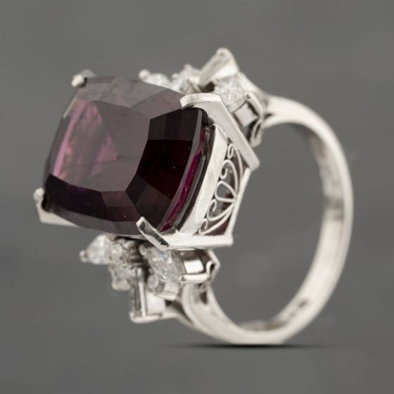 Second Hand Platinum 13.83ct Cushion Shape Garnet & 0.40ct Diamond Dress Ring 43471007