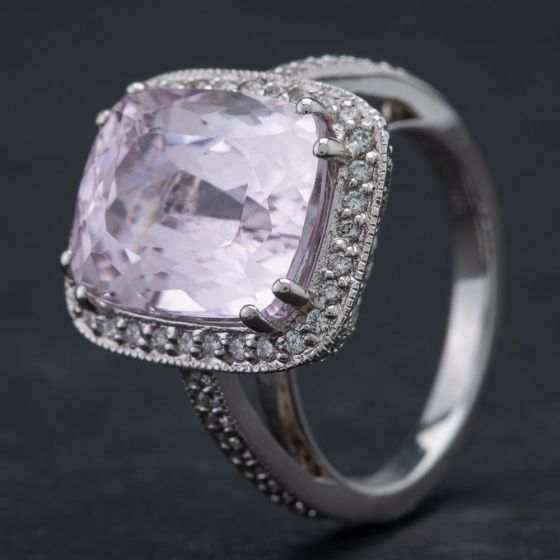 Second Hand 18ct White Gold 6.90ct Kunzite & 0.58ct Diamond Shoulders Ring 4350003
