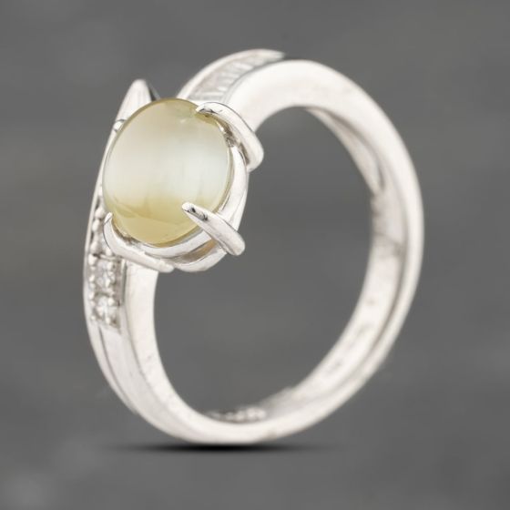 Second Hand Platinum 2.06ct Chrysoberyl Cats Eye & 0.22ct Diamond Cross Over Dress Ring 43511007