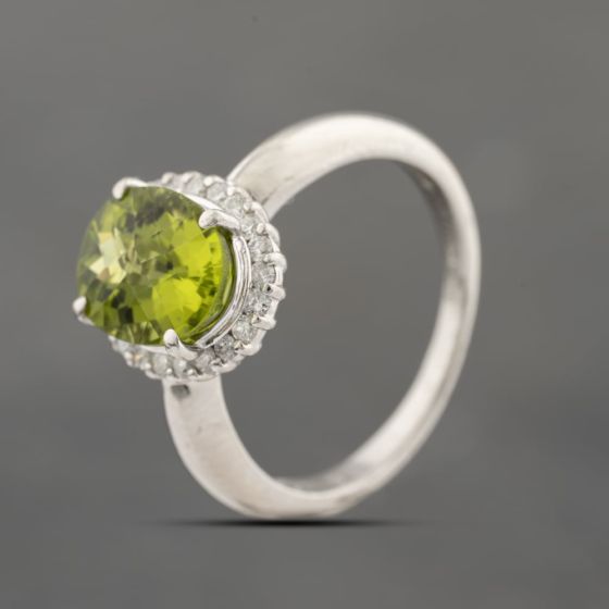 Second Hand Platinum 3.01ct Peridot & 0.28ct Diamond Oval Cluster Ring 43541005