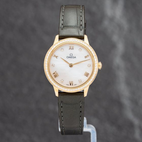 Second Hand OMEGA Ladies De Ville Prestige 18ct Gold Green Leather Strap Watch 434.58.28.60.55.002