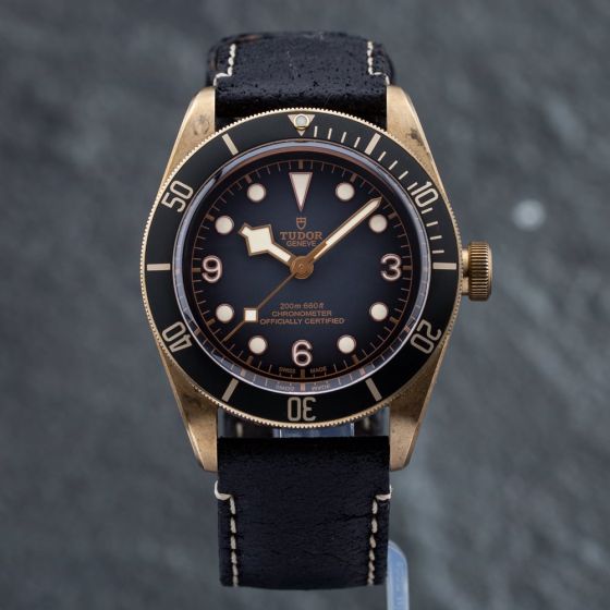 Second Hand Tudor Mens Black Bay Grey Dial Black Leather Strap Watch 79250BA