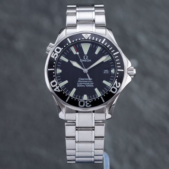 Second Hand OMEGA Mens Seamaster Black Dial Silver Bracelet Watch 22545000
