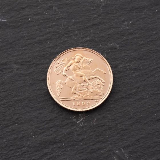 Second Hand 22ct Yellow Gold 1982 Queen Elizabeth II Half Sovereign Coin 47011192