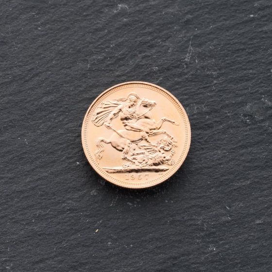 Second Hand 22ct Yellow Gold 1957 Queen Elizabeth II Full Sovereign Coin 47021236