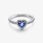 PANDORA Blue Sparkling Elevated Heart Ring 198421C05