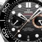 OMEGA Mens 007 First Light Seamaster Diver Nato Strap Watch 210.32.44.51.01.002