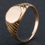 Second Hand 18ct Yellow Gold Round Line Patterned Shoulder Signet Ring 4109467