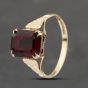 Second Hand 9ct Yellow Gold Garnet Oblong Dress Ring 41103457