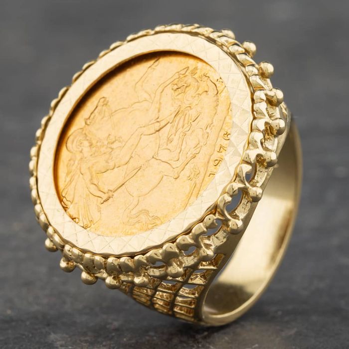 Second Hand 9ct Yellow Gold 1976 Full Sovereign Coin Ring