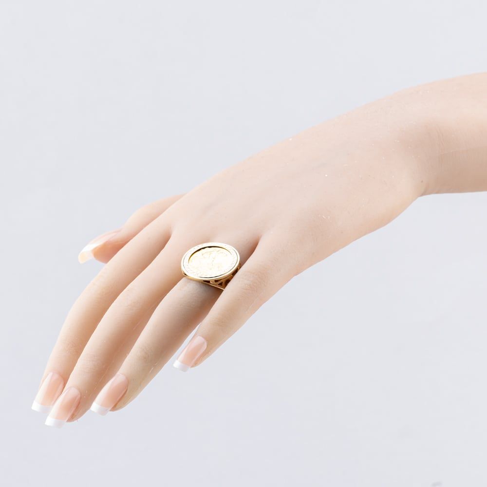 Second Hand Yellow Gold 1982 Queen Elizabeth II Half Sovereign Coin Ring  41201224 - thbaker.co.uk